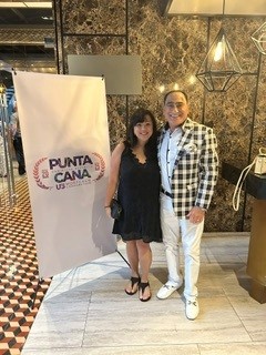 A couple celebrating President’s Club in Punta Cana